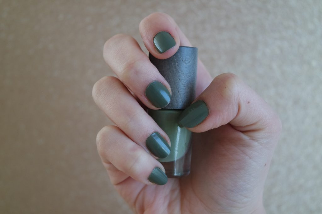 vernis ongles tribu boho green makeup