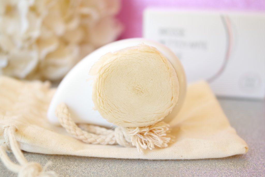 brosse nettoyante visage doux good