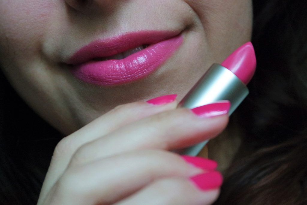 neon angel ilia beauty 