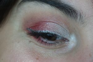 rendez vous beauté rouge blanc maquillage