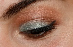 challenge maquillage bio pixie sparkle lily lolo maquillage bleu