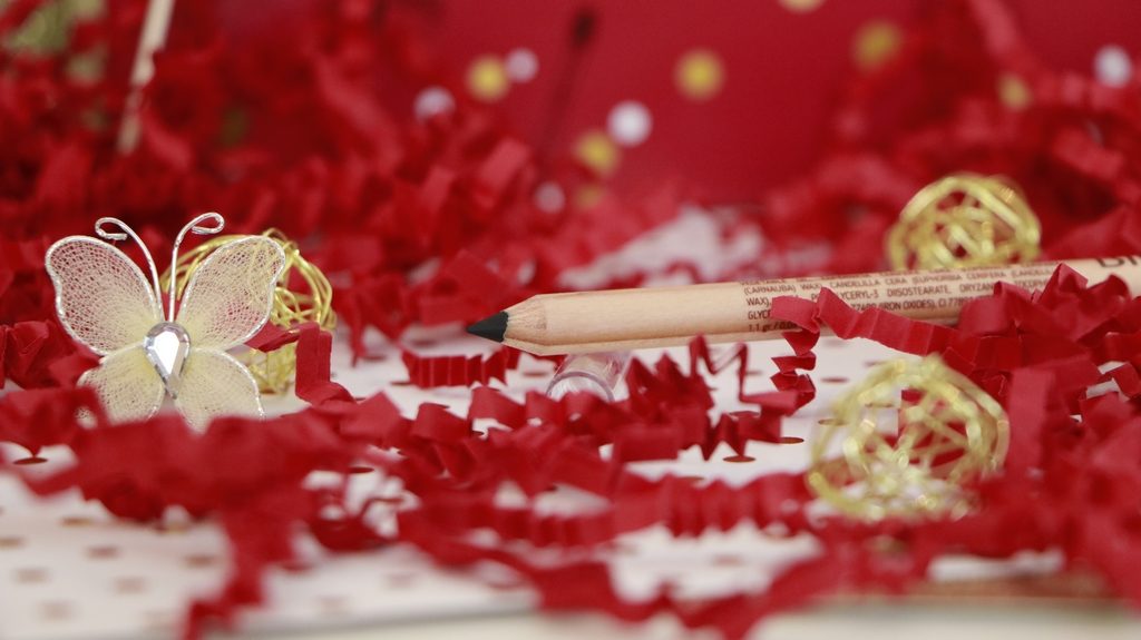 crayon noir biotyfull box