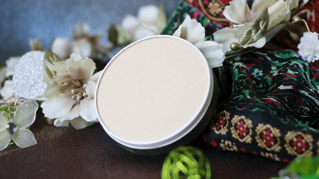 highlighter boho green makeup bio