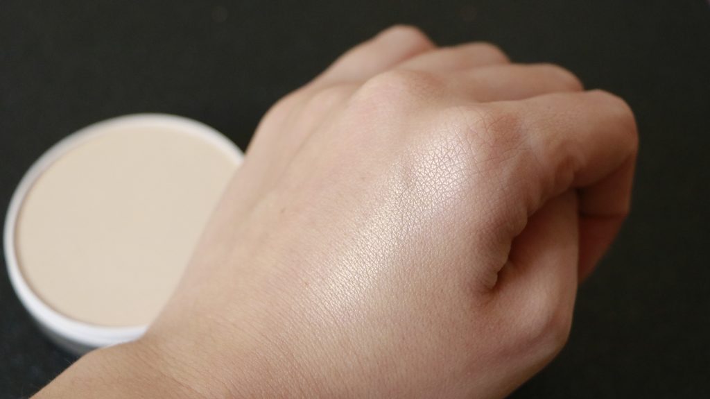 swatch highlighter bio boho green makeup