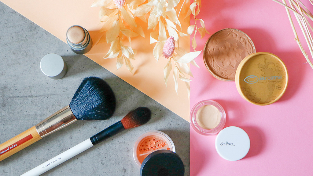 Highlighter Ilia Beauty Cosmic Dancer Pinceaux Blush Juicy Peach Lily Lolo Concealer Ere perez Poudre bronzante Couleur Caramel